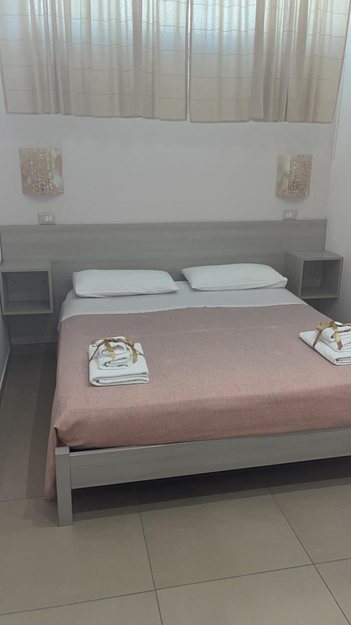 B&B Degli Aranci 팔리누로 외부 사진